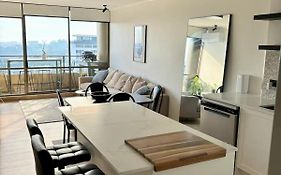 The Summit Apartments - Spacious 9Th Floor Apartment